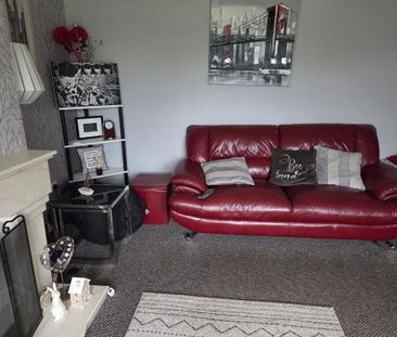 48 Dunsuivnish Avenue, Portstewart, BT55 7EP - Photo 4