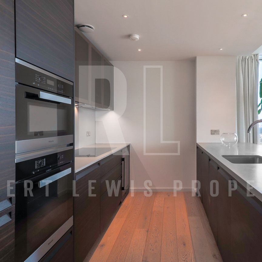 Stylish 3-Bedroom Duplex Penthouse with Gym, Cinema & Concierge - Photo 1