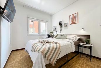 Calle Pedro Heredia, Madrid, Community of Madrid 28028