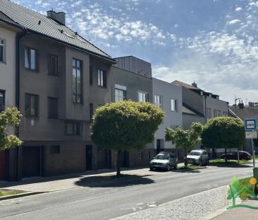Podkrovní mezonetový byt 2+kk, 70 m - Fotografie 4