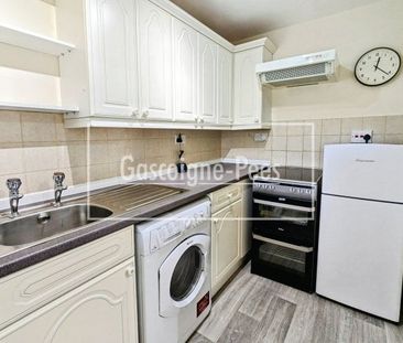 Hindhead, GU26 - Photo 4