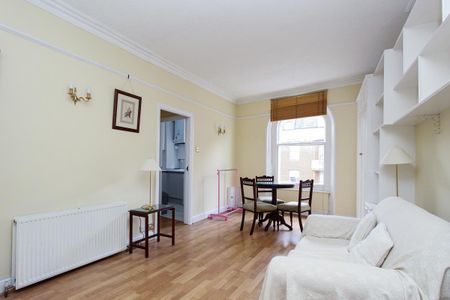 studio property to let - Photo 3