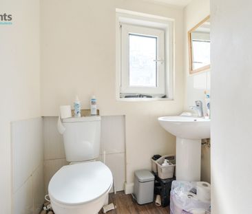 5 bedroom terraced house to rent - Photo 5