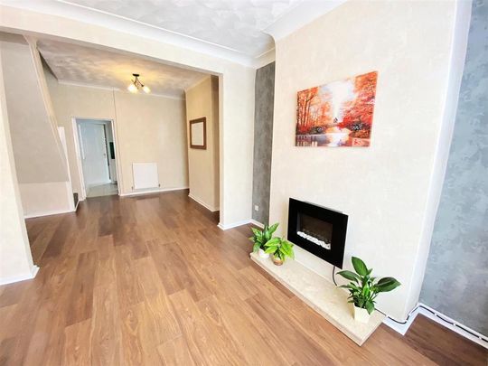 2 bedroom terraced house to rent - Photo 1