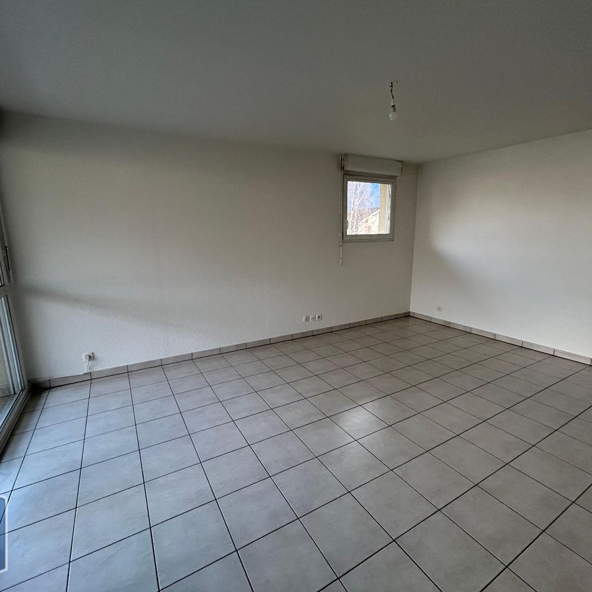 Location Appartement 3 pièces 63m² BONNEVILLE 74130 - Photo 1