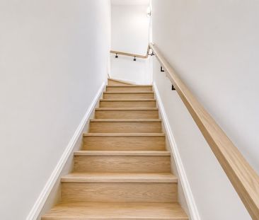 For Lease - 11 David Eyer Road Unit# 1504, Richmond Hill, Ontario - Photo 1