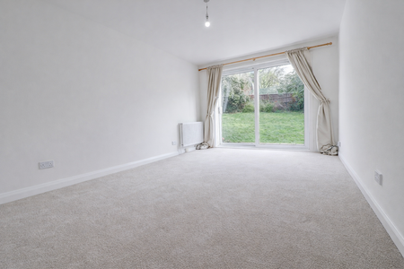 3 bedroom apartment to rent - Photo 3