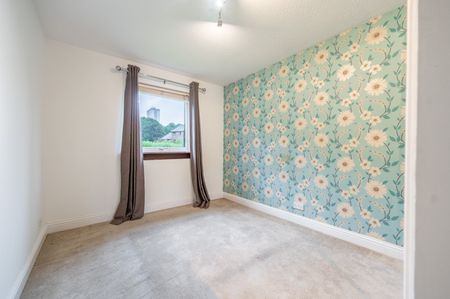 Flat 0-1 Fortingall Avenue - Photo 2