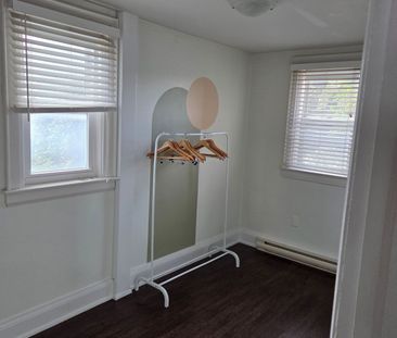 For Lease - 6 Stavebank Road Unit# 2, Mississauga, Ontario - Photo 4