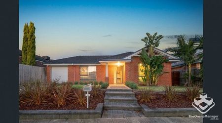 Contemporary Family Living in a Prime Lynbrook Location - Photo 3