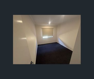 64 Ficus Circuit, Wallan, Vic 3756 - Photo 2