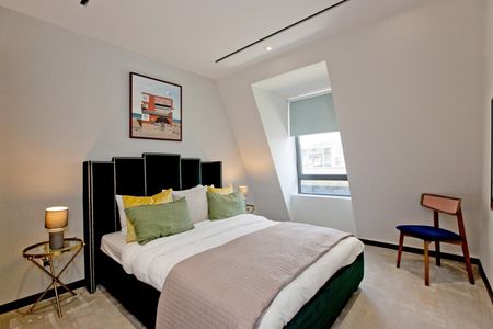 Golden Square, W1F, London - Photo 5