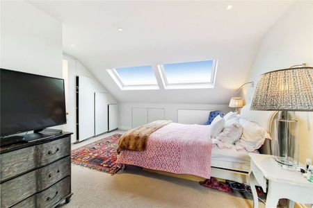 3D Virtual Viewing Available: A stunning four bedroom family house on Ethelden Road. - Photo 5