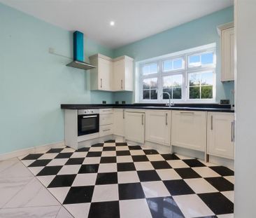 4 bedroom house to rent - Photo 3