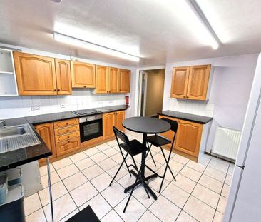 4 bedroom terraced house to rent - Photo 2