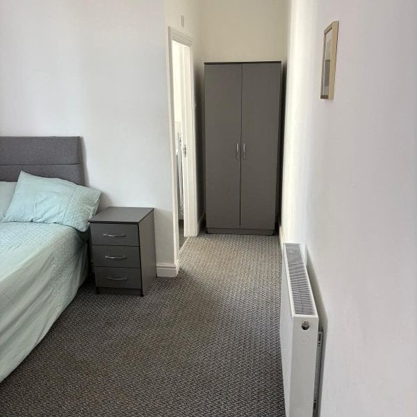 Church Road, CH42 ***ROOM LET*** - Photo 1