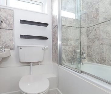 Beverley Gardens, Bicester - Photo 6