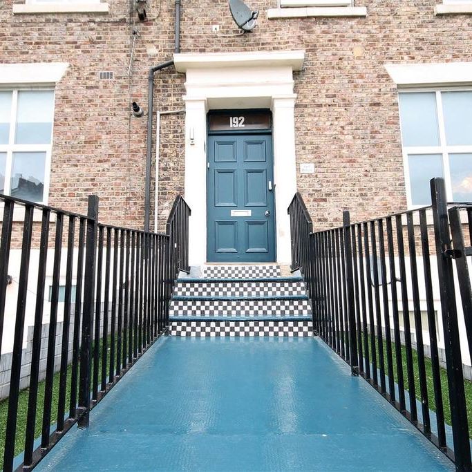 3 bedroom apartment to rent - Photo 1