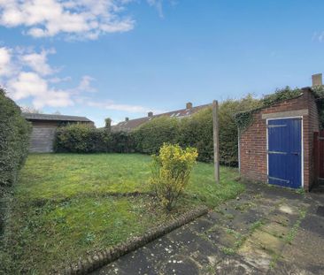 3 bedroom semi-detached house to rent - Photo 2