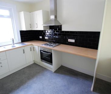 1 bedroom in a house share to rent - Photo 6