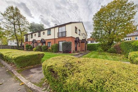 Ashley Court, Lassell Gardens, Maidenhead, Berkshire, SL6 - Photo 3