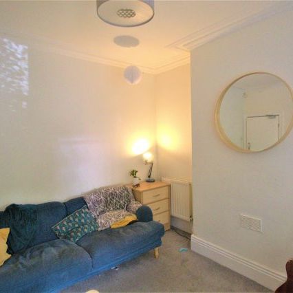 10 Thompson Road, Ecclesall - Photo 1