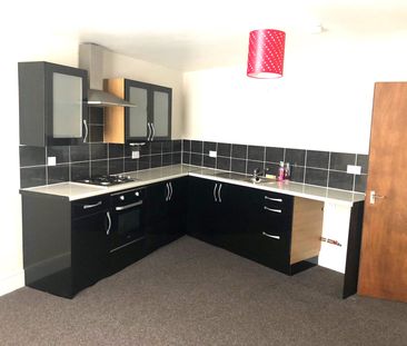 2 Bedroom Ground Flat - Photo 4