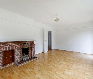 4 bedroom detached house to rent - Photo 3