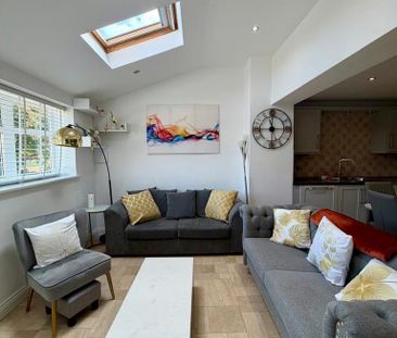 4 bedroom terraced house to rent - Photo 1