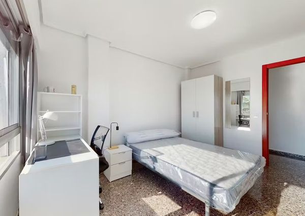 Avinguda al Vedat, Torrent, Valencian Community 46900