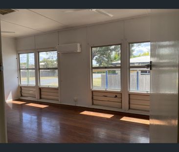 6 Laver Street, Moranbah, Qld 4744 - Photo 4