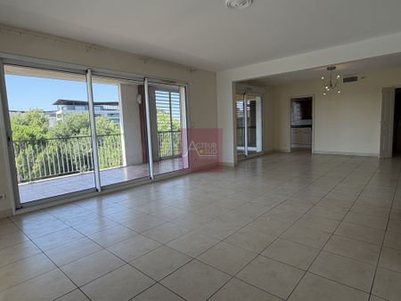 Location Appartement 4 pièces 135m² MONTPELLIER 34000 - Photo 2