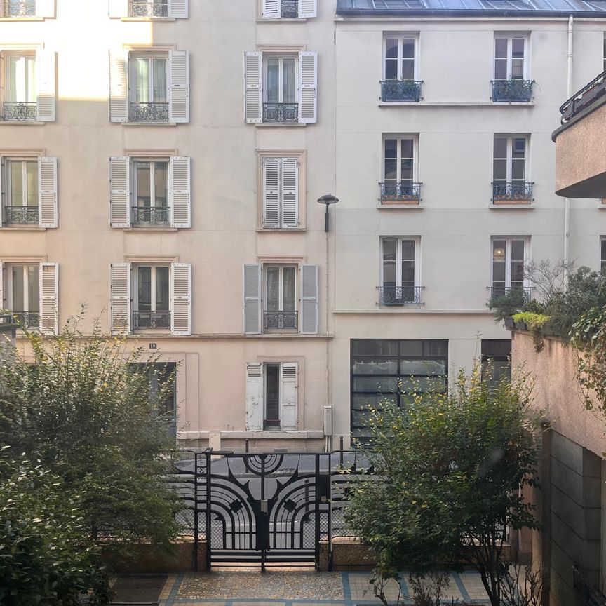 Location Appartement 1 pièce 31m² PARIS 17ème - Photo 1