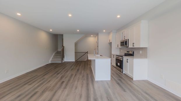 For Lease - 415 Silverberry Private, Kanata, Ontario - Photo 1