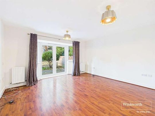 Downshire Square, Reading, Berkshire, RG1 - Photo 1