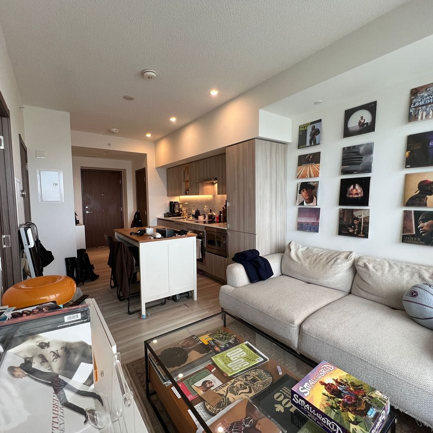 For Lease - 17 Bathurst Street Unit# 4209, Toronto, Ontario - Photo 1