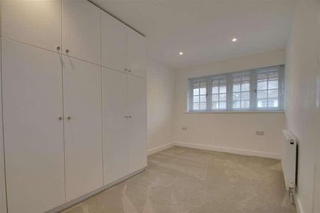 Tudor Court, Ferringham Lane, Ferring, Worthing, BN12 - Photo 4