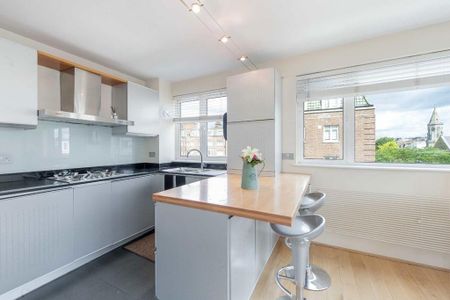 2 bedroom flat to rent - Photo 4