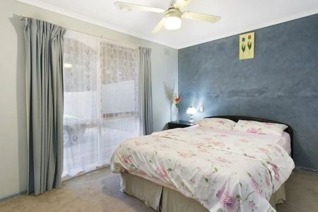 3 bedroom family home - Photo 2