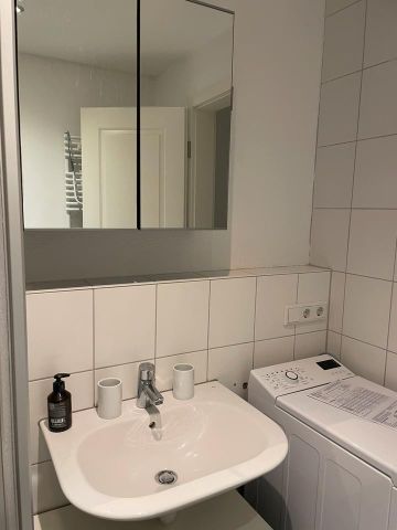 Gehobene ein Zimmerwohnung voll Möbl. All. Inkl. Ottobrunn - Photo 5