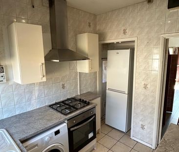 3 Bed Semi-Detached House, Rockingham Road, B25 - Photo 5