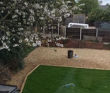 2 bedroom house of multiple occupation to rent - Photo 6