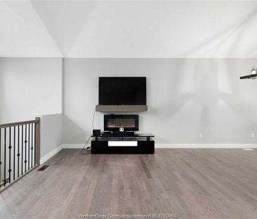 For Lease - 192 LENNOX Avenue, Essex, Ontario - Photo 3