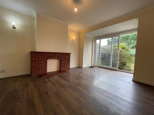 Abbotts Close, Leigh-on-Sea - Photo 1