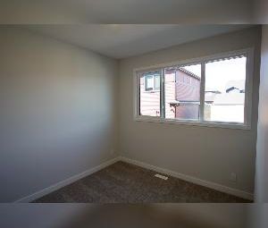 Orchards 4 Bed 3 Bath Home Dbl Garage SW Edmonton - Photo 3