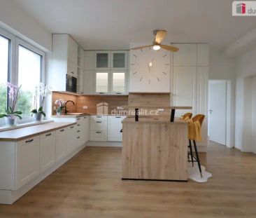 Pronájem nadstandardního bytu 3+kk s terasou, parkovacím stáním a s... - Photo 5