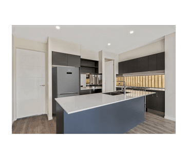 Coastal Comfort Meets Convenience - Photo 4