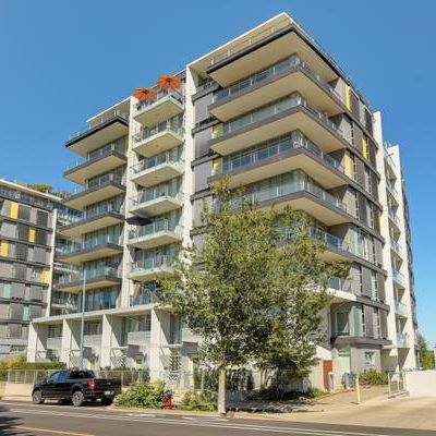 8th floor 2 bed, 2 bath at Dockside Green with ocean views - Photo 1