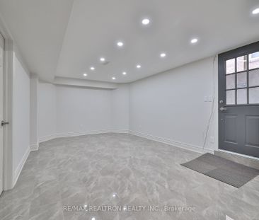 For Lease - 212 Barhill Road, Vaughan, Ontario - Photo 5