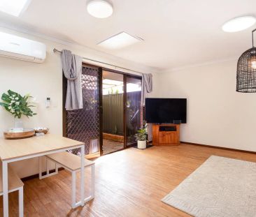 “Delightful light & bright villa with open plan living in attractiv... - Photo 4